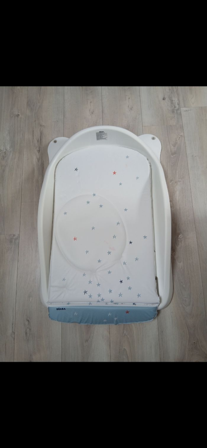 Plan à langer de baignoire - photo numéro 2