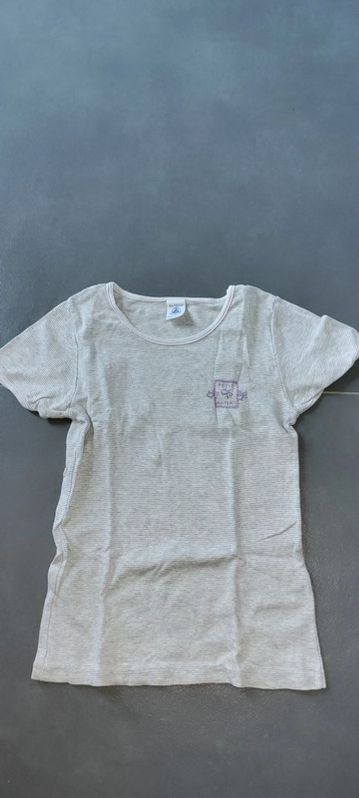 Tee-shirt Petit bateau 8 ans 1€