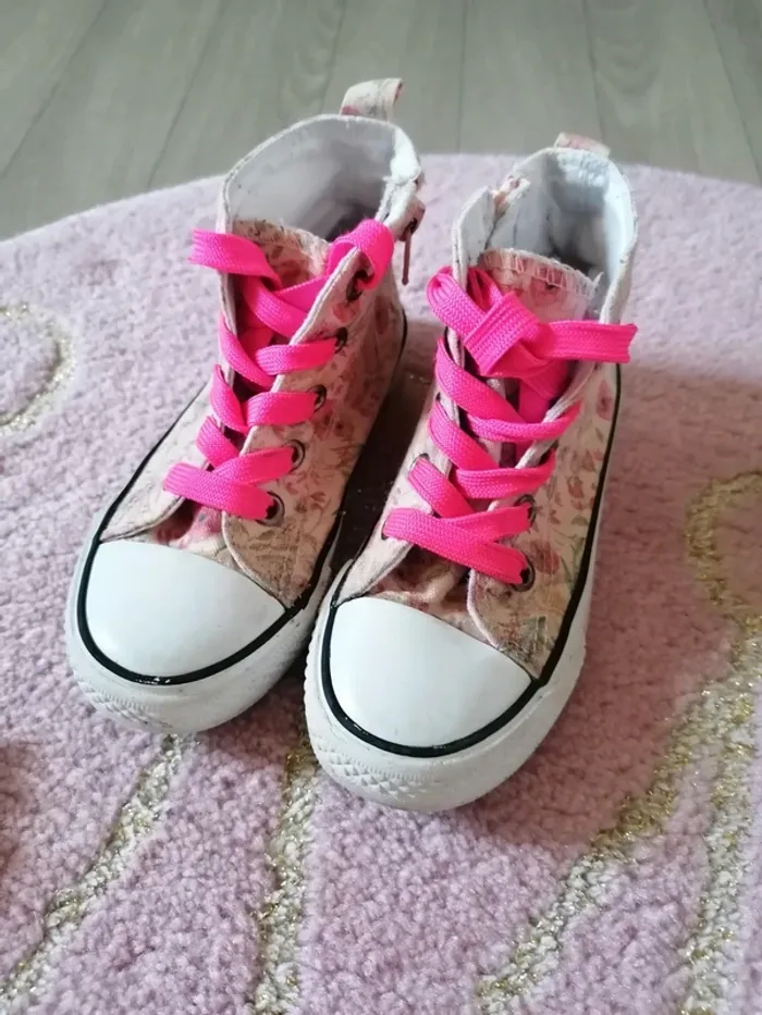 Lot chaussures fille baskets bottes chaussons - photo numéro 4