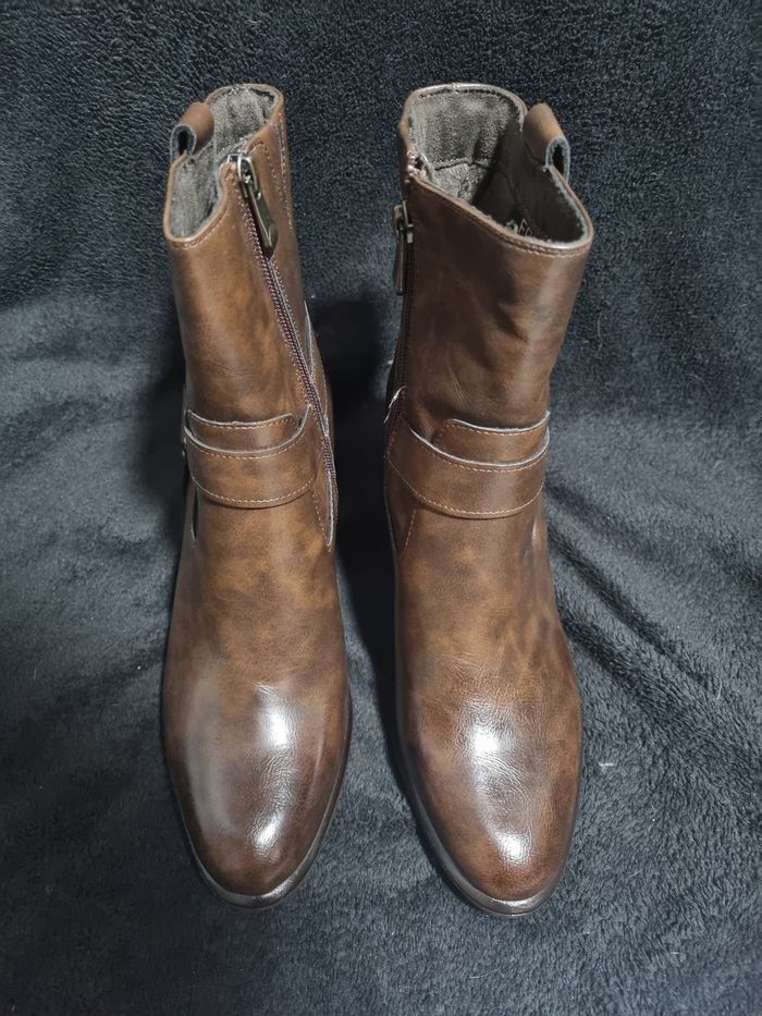 Paire De Bottines Marron A Talons - photo numéro 3