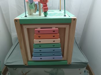 Cube d'eveil en bois