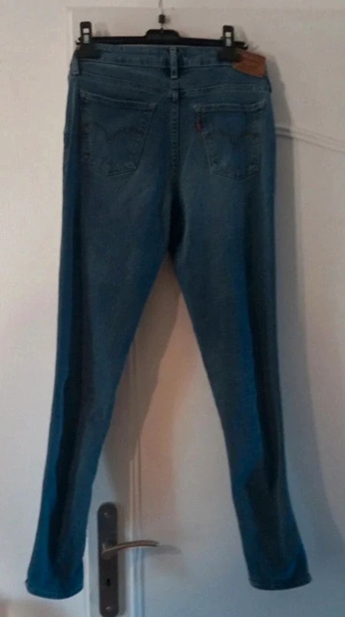 Jeans skinny. Taille 27. Levi's - photo numéro 5