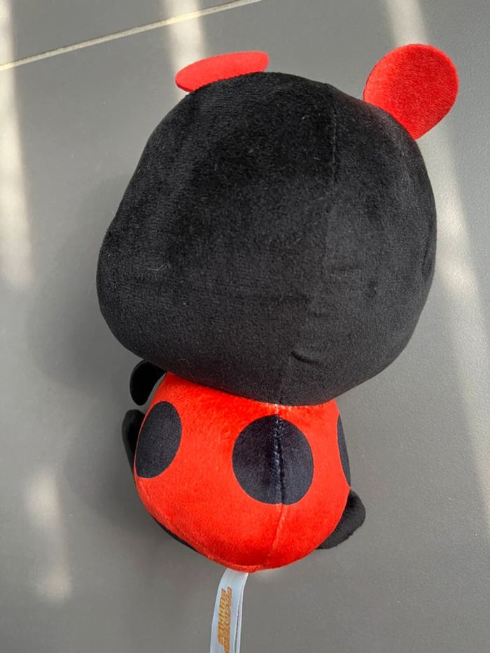 Peluche 🐞 coccinelle en très bon état - photo numéro 2