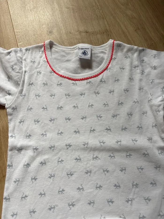 Lot maillots de corps et brassières fille 6 ans - photo numéro 3