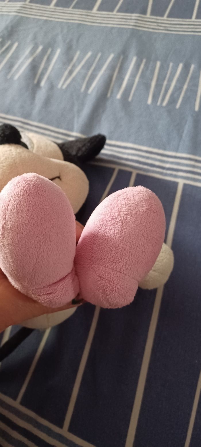 Très jolie petite peluche minnie - photo numéro 5