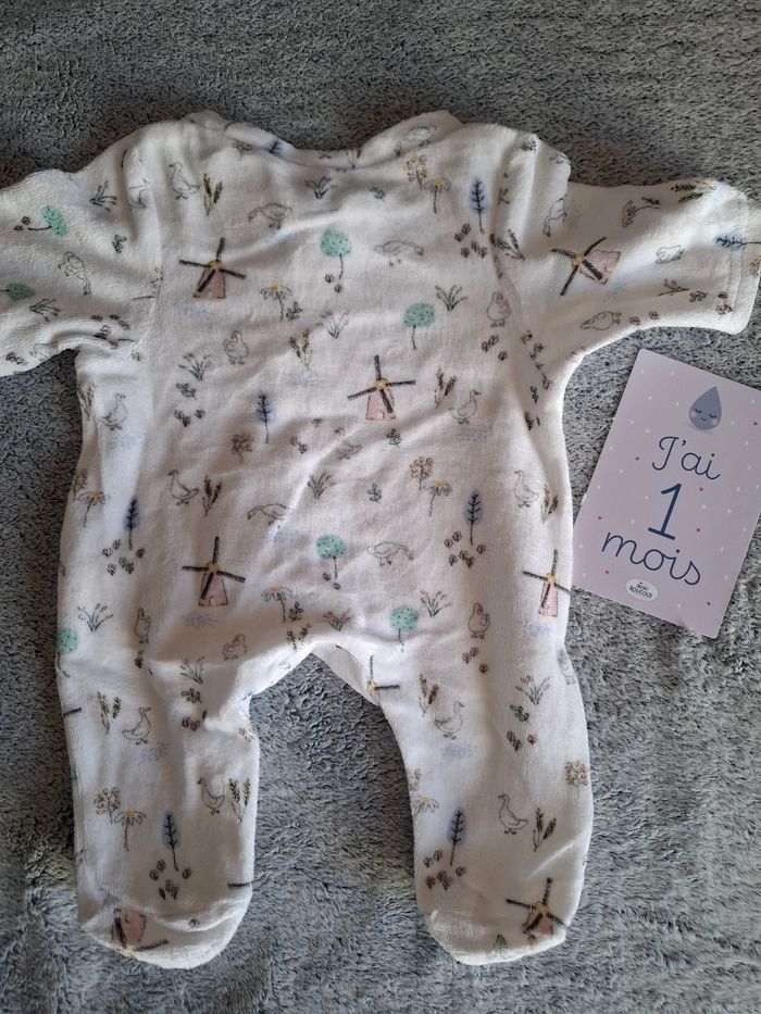 Pyjama 1 mois - photo numéro 2