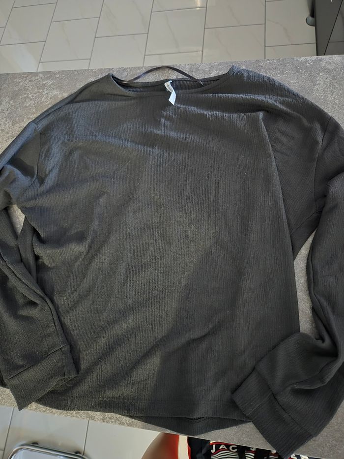 Tee shirt