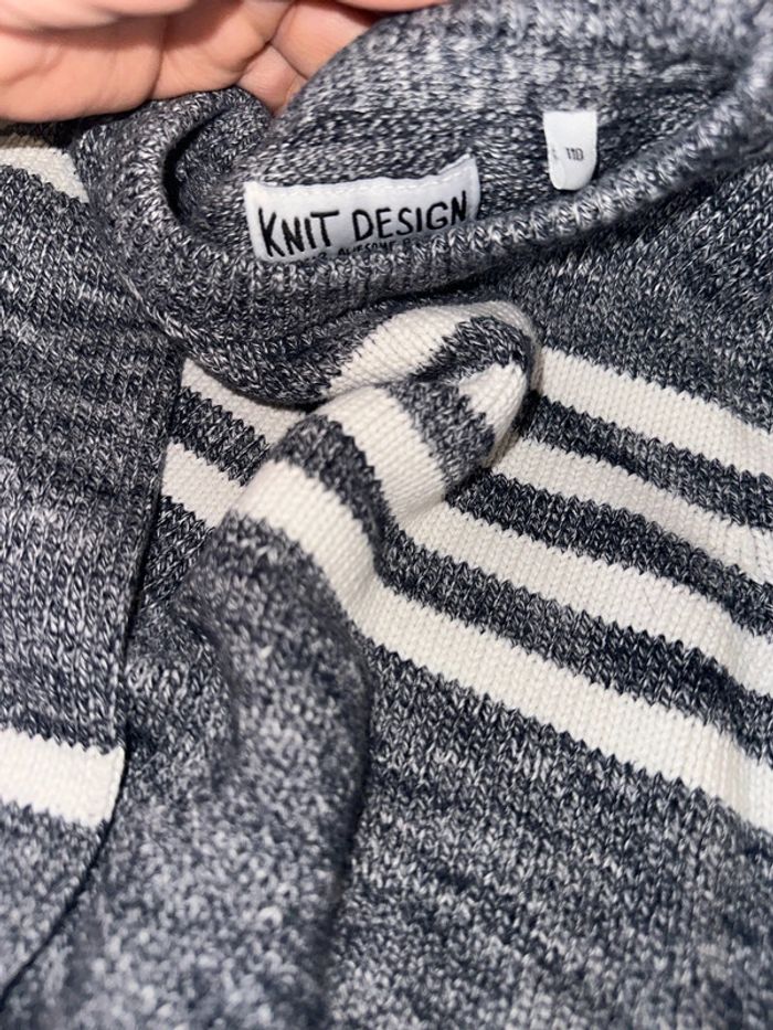 Pull garçon neuf - photo numéro 3