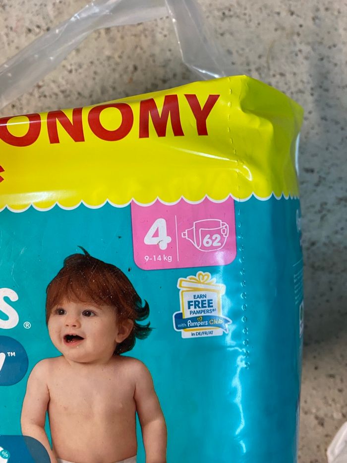 Pampers baby dry 4 - photo numéro 2