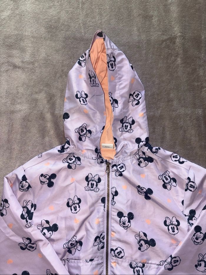 Blouson fille taille 8 ans mauve Disney Mickey et Minnie en très bon état - photo numéro 2
