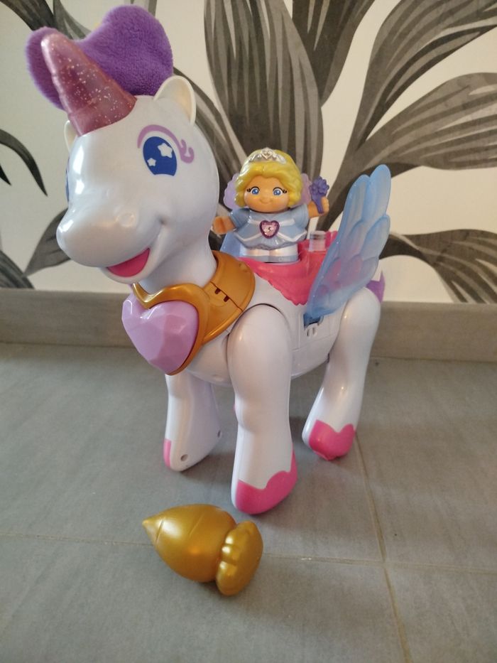 Azalée licorne arc en ciel vtech