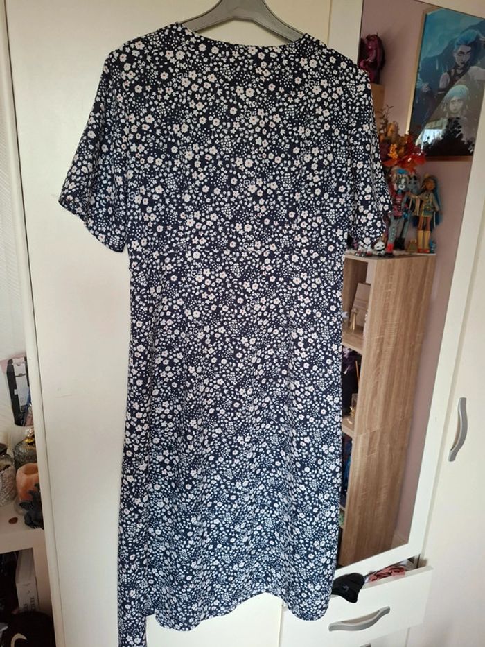 Robe à fleurs - photo numéro 5