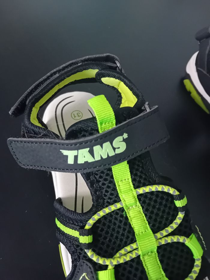 Baskets ouvertes taille 31 - photo numéro 2