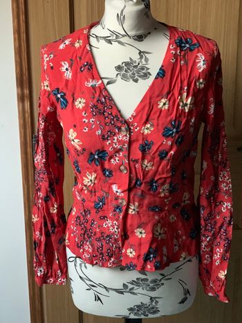 Chemisier fluide rouge fleuri H&M taille 38/40