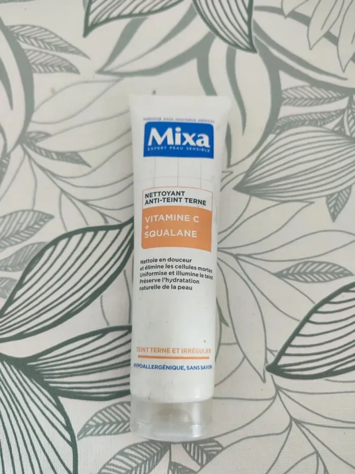 Mixa expert peau sensible nettoyant anti teint terne 150ml à utiliser 6 mois après ouverture