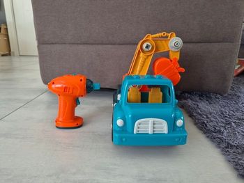 Camion démontable avec visseuse