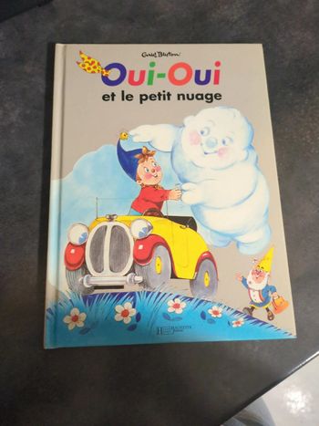 Livre oui oui et le petit nuage