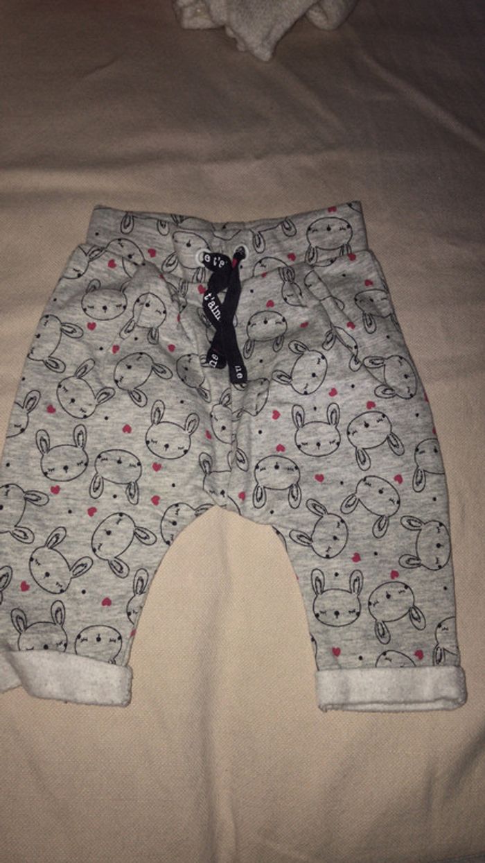Petit pantalon mignon3M 56/62cm