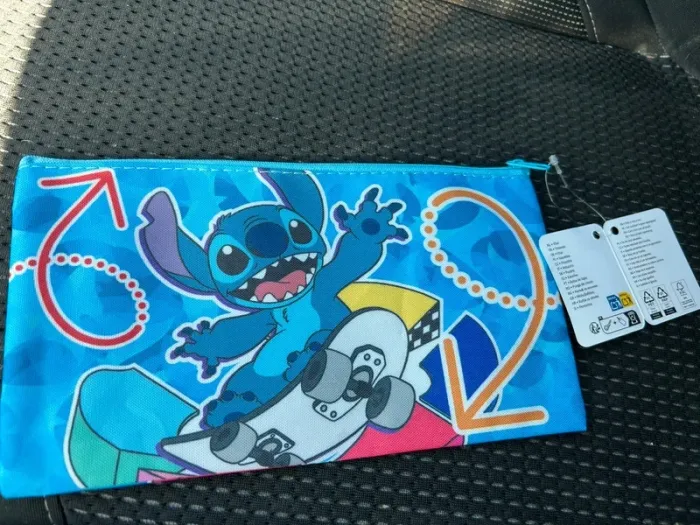 Grande trousse stitch qui fait du skate neuf / étui - photo numéro 2