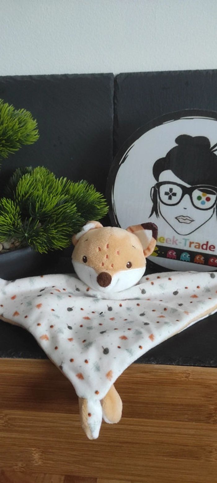 Doudou plat Renard blanc beige marron feuilles B&M Orange Gris carré Plat