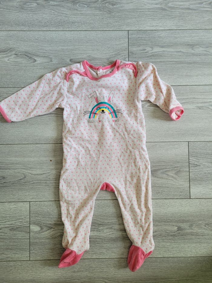 Pyjama taille 18 mois - photo numéro 2