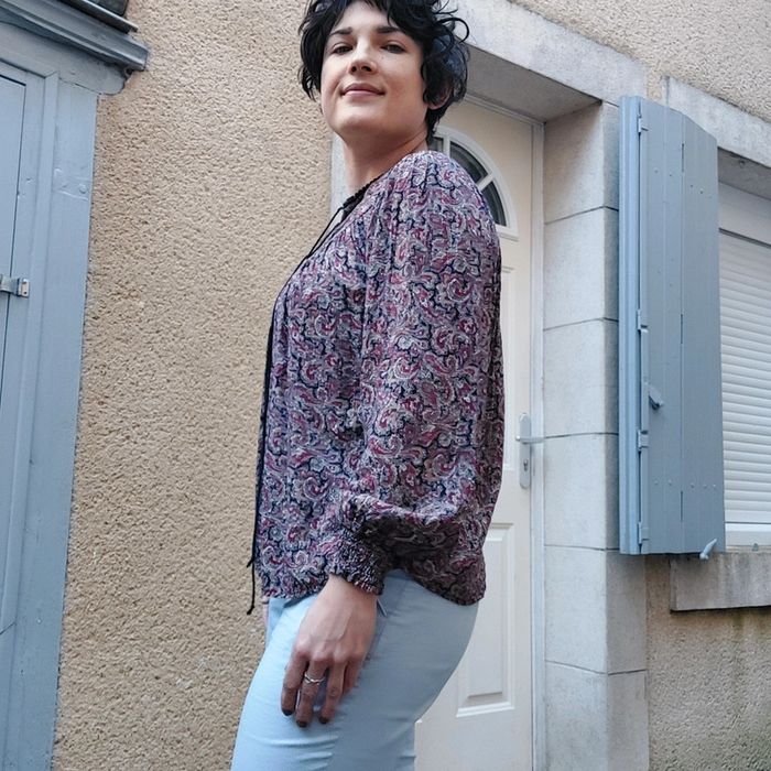 Magnifique blouse pour taille S - photo numéro 3