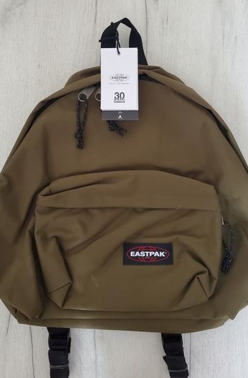Sac à Dos EASTPAK 24L Neuf.
