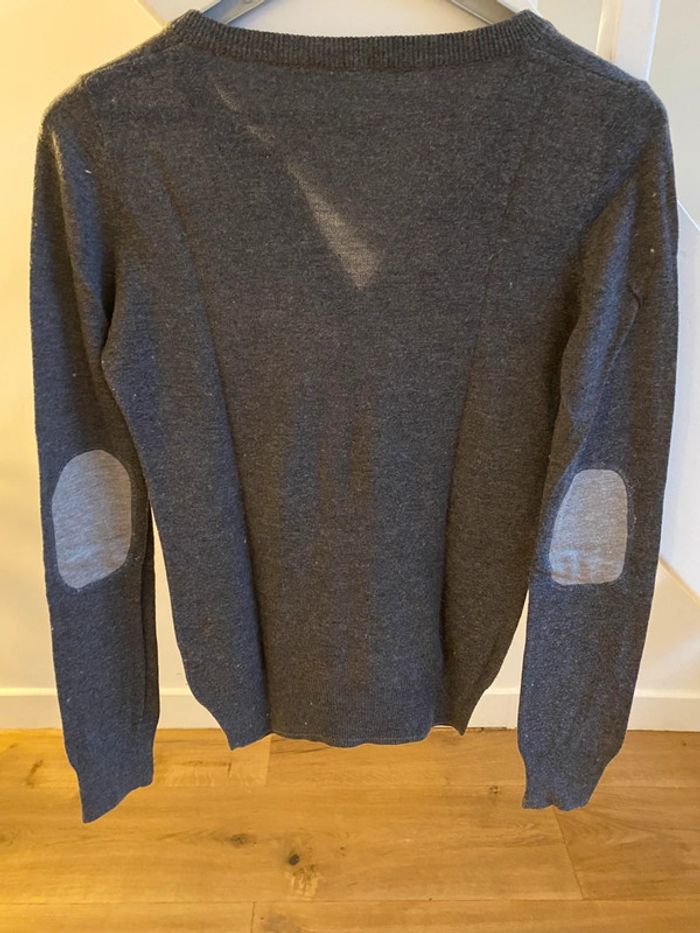 Pull gris col V - photo numéro 8