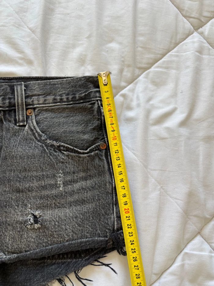 Levi’s 501 vintage court mini destroy W27 / 36‑38 S/M – mi taille gris foncé style cut off - photo numéro 16
