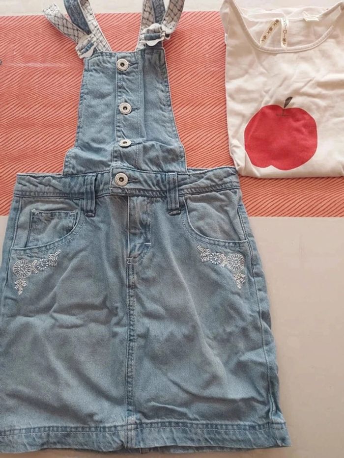 Salopette en jeans complices t-shirt Okaïdi 8 ans
