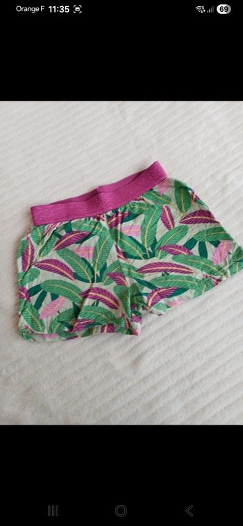 Short fille taille 5 ans