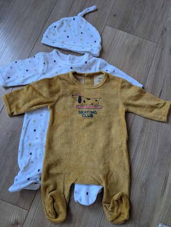 Lot de 2 pyjamas grenouillères