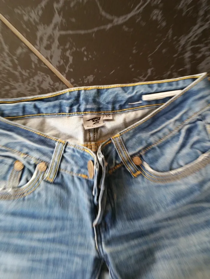 Jean xs - photo numéro 3
