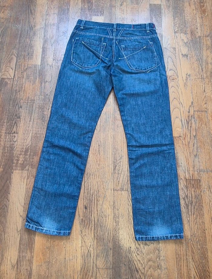 Jean femme Marithé François Girbaud bleu taille 29 (FR 40)  coupe droite surpiqûres blanches - photo numéro 9