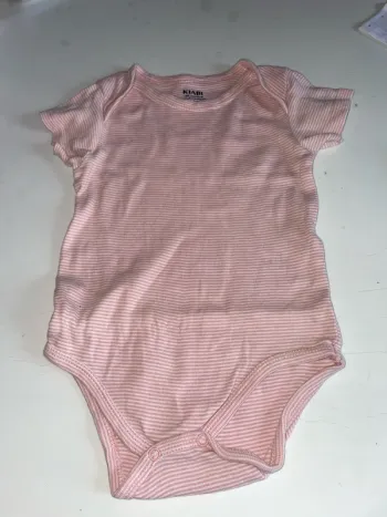 body à rayure rose et blanche
