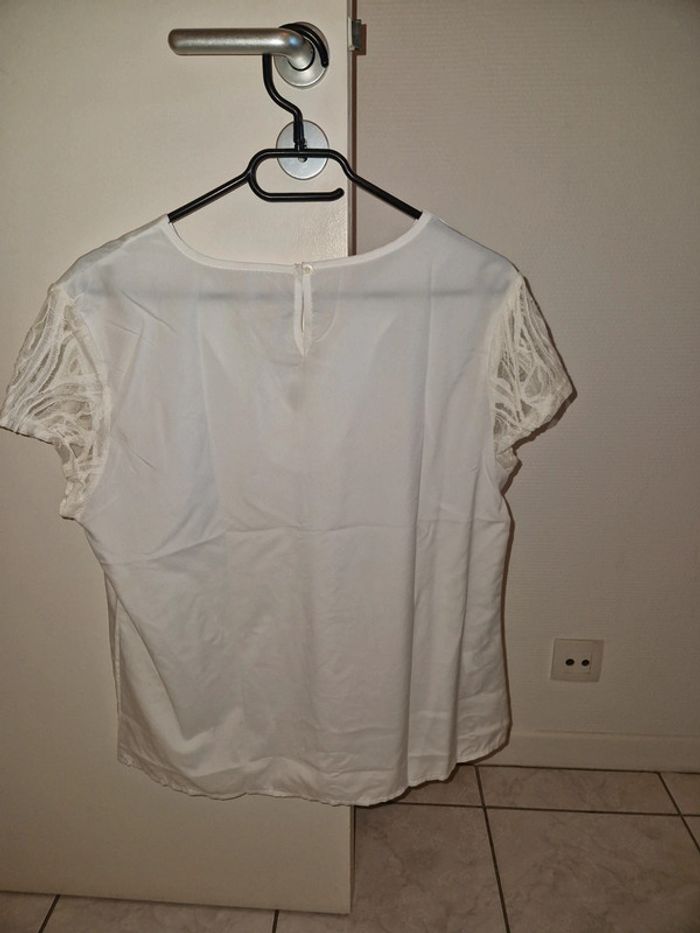 Tee-shirt blanc - photo numéro 4