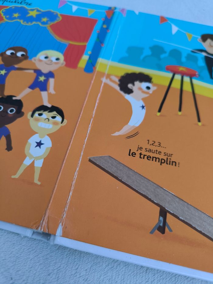 Livre Mon cirque à toucher Milan - photo numéro 7