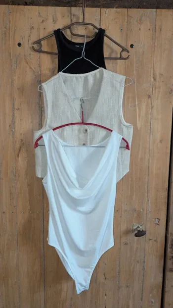 3 tops élégants M