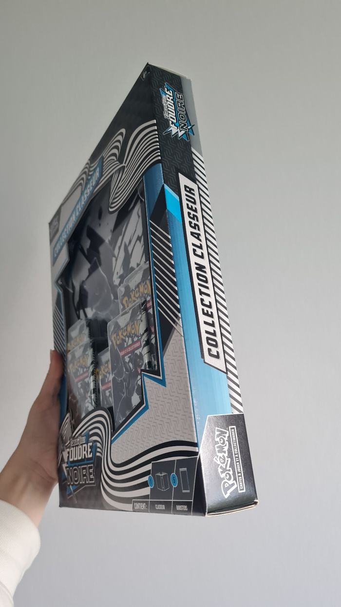 Coffret classeur foudre noire pokemon - photo numéro 3