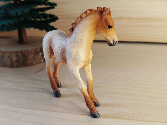 Schleich Poulain beige et roux Figurine Animal équidé - photo numéro 2
