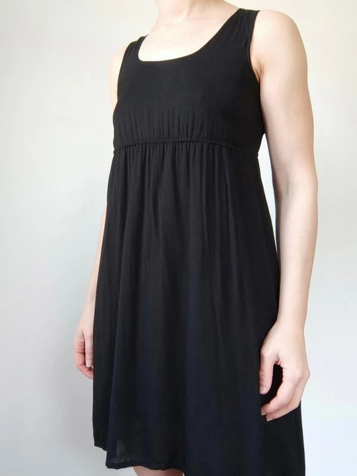Ici et maintenant Robe noire asymétrique – Taille 36 – Très bon état - photo numéro 8