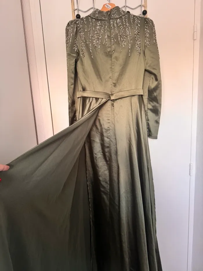 Robe de soirée / mariage / baptême - photo numéro 4