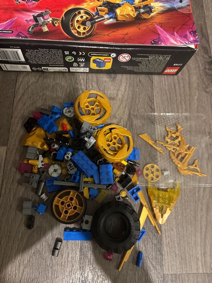 Lego Ninjago en vrac avec boites et pièces manquantes dans les deux boîtes. Les sachets sont ouverts - photo numéro 16