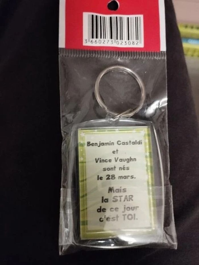 Porte clef 28 mars - photo numéro 2