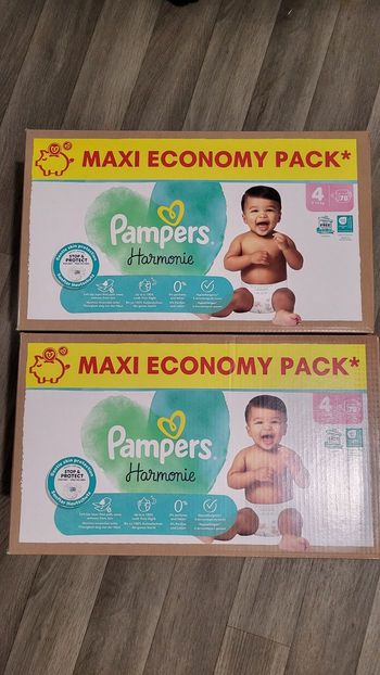 2 pampers harmonie taille 4