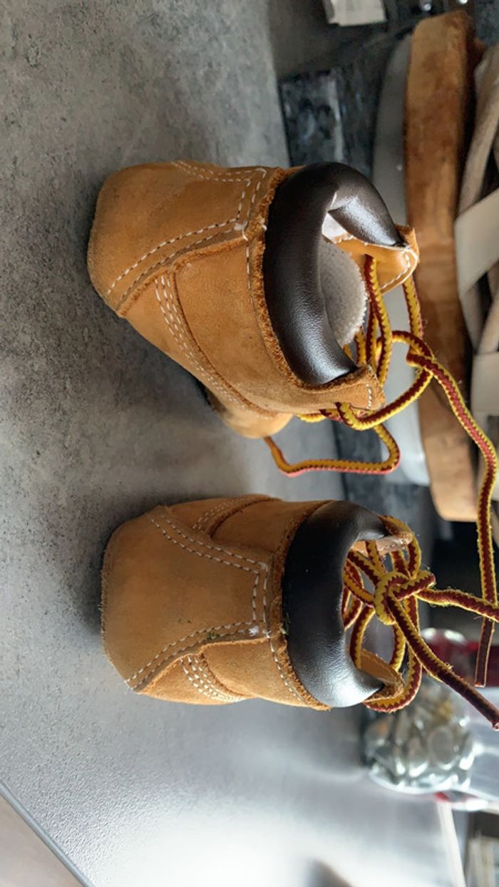 Chaussures Timberland taille 16 - photo numéro 3