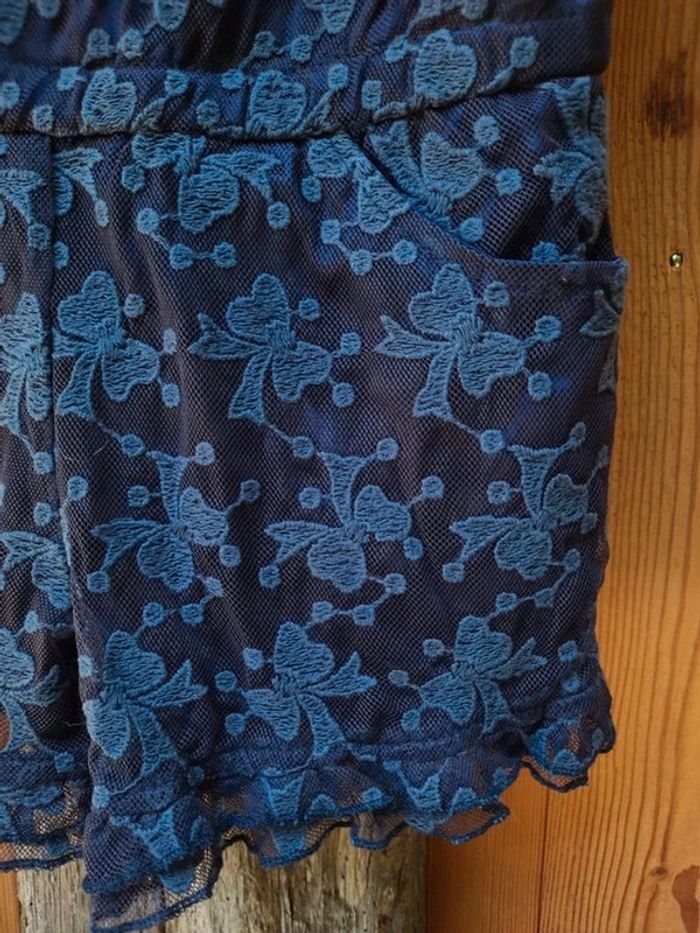 Superbe combishort Molly Bracken taille 6/8 ans, bleu marine superposé de tulle imprimé - photo numéro 4