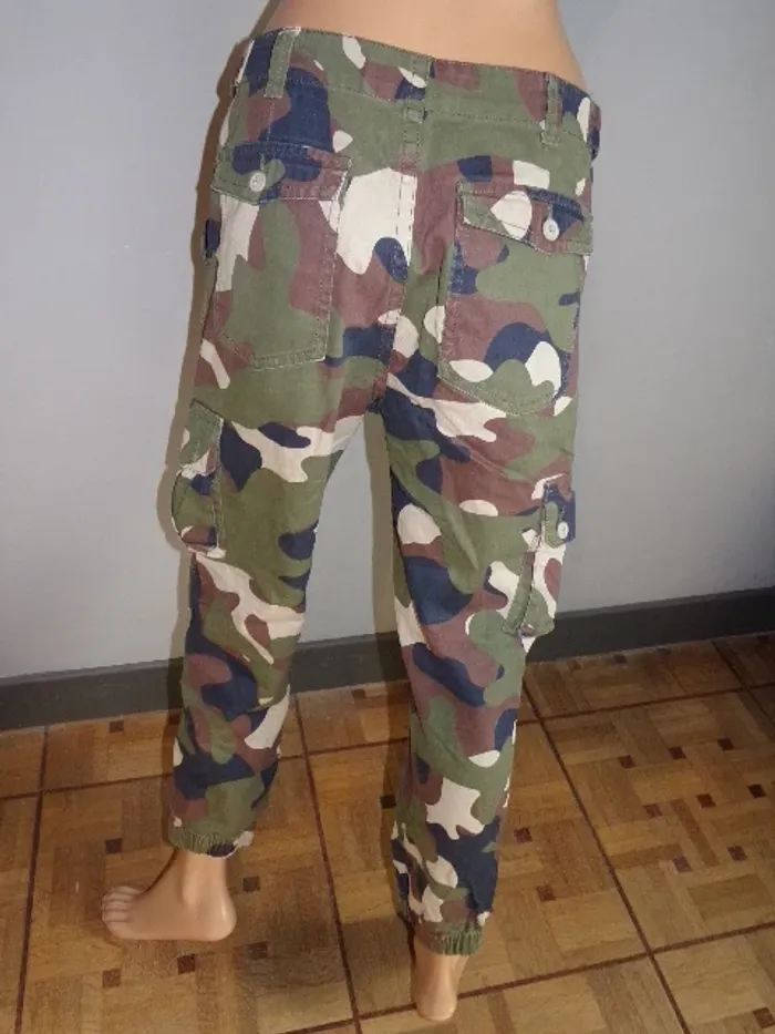 Pantalon cargo - photo numéro 5