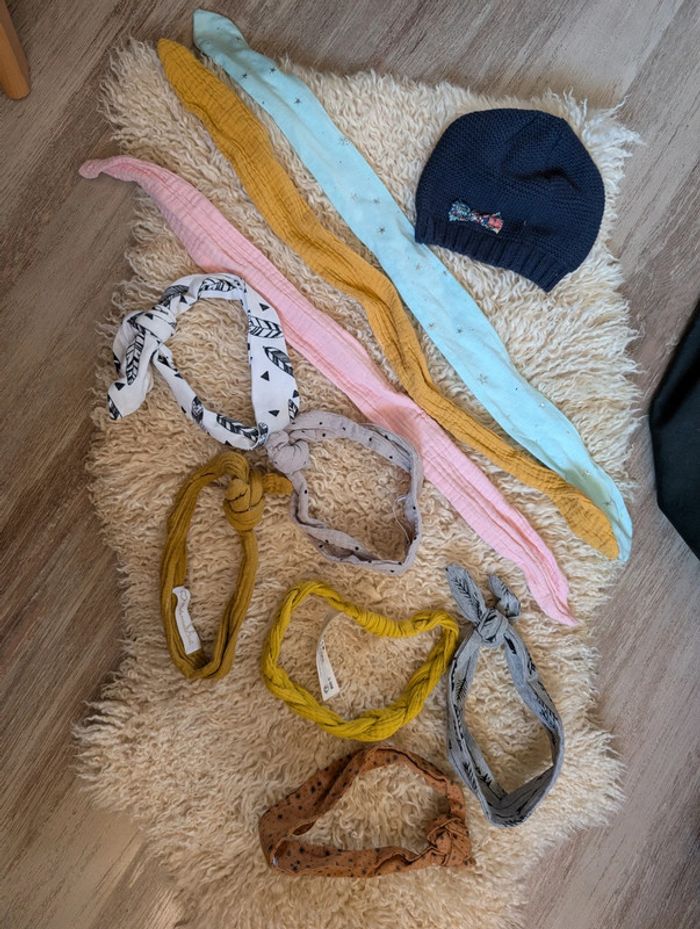 Lot bandeaux et bonnet bébé fille