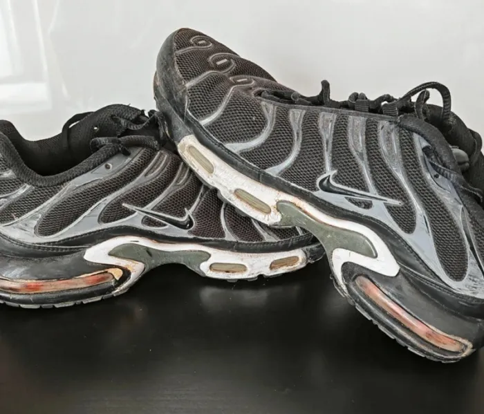 Nike Air Max Plus Tn Noir & Gris - photo numéro 3